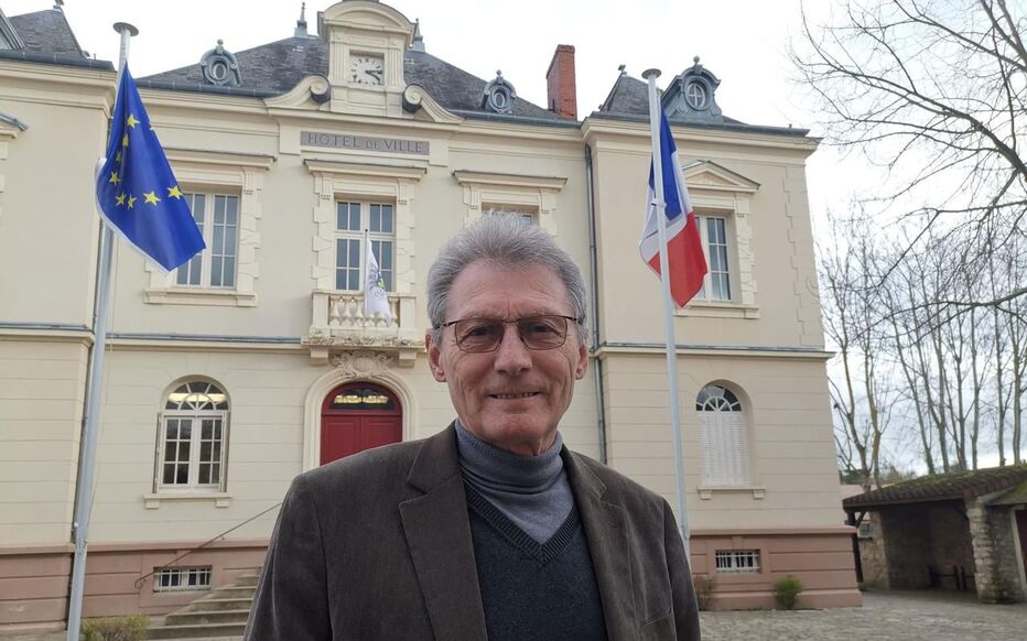 Guy DESMURS